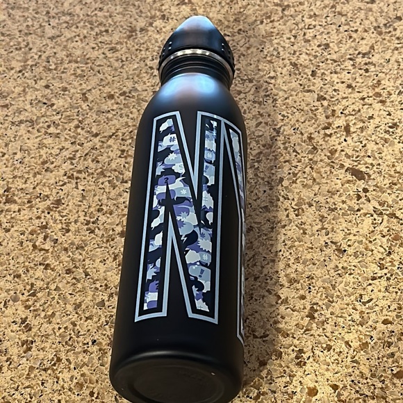 New York Comic Con Limited Edition Stainless Steel Water Bottle. Blue Camo. - Picture 1 of 6